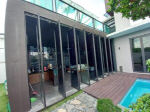 Products Aluminum Pivot Door5