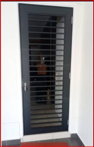 Aluminum door grille