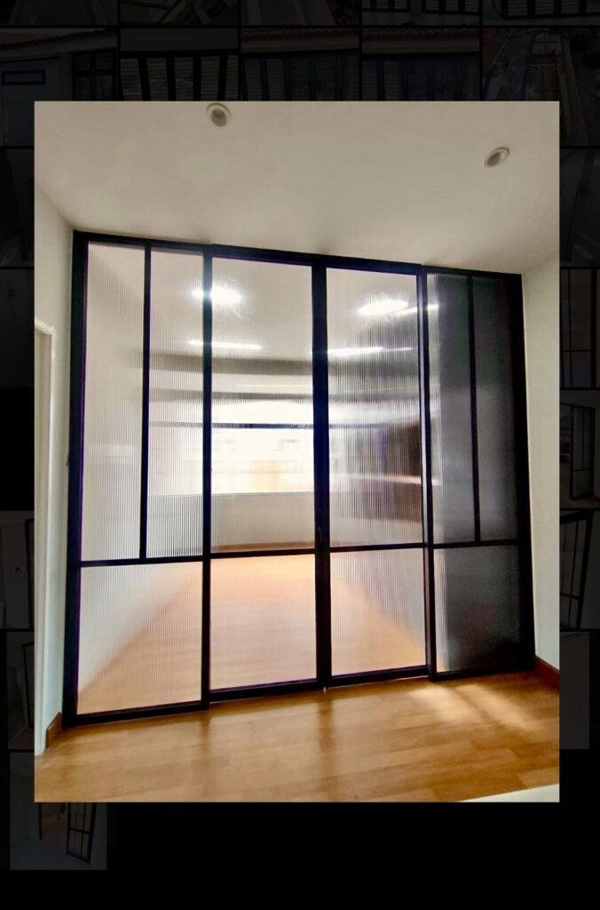 Sliding door