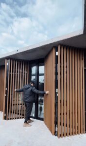 folding & sliding louvres door